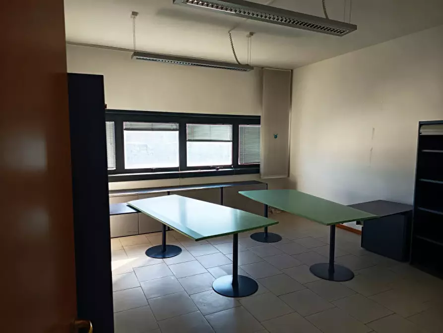 Immagine 9 di Ufficio in vendita  in via 1 maggio a Ancona