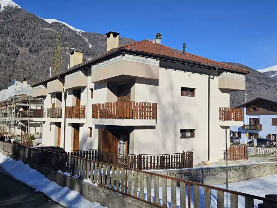 Immagine 1 di Appartamento in vendita  in Via Acquaseri, n.30 a Dimaro Folgarida