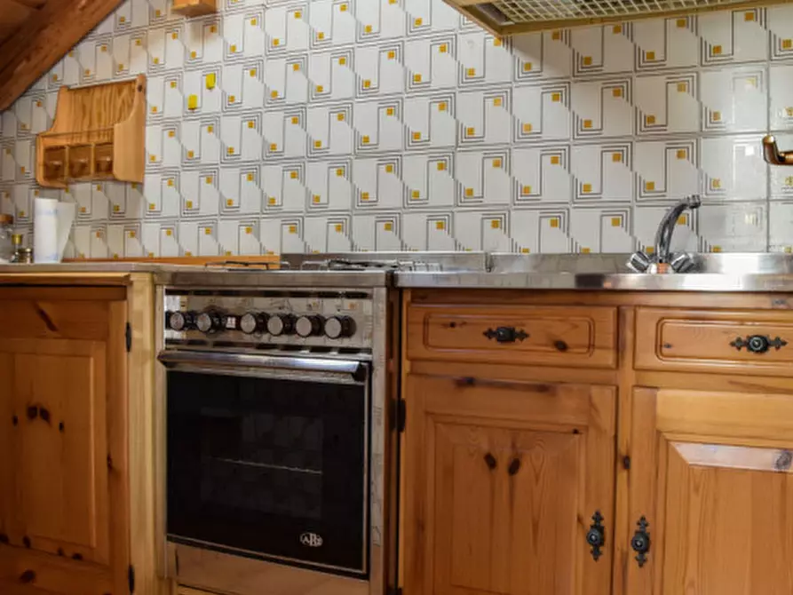 Immagine 10 di Appartamento in vendita  in Via Acquaseri, n.30 a Dimaro Folgarida