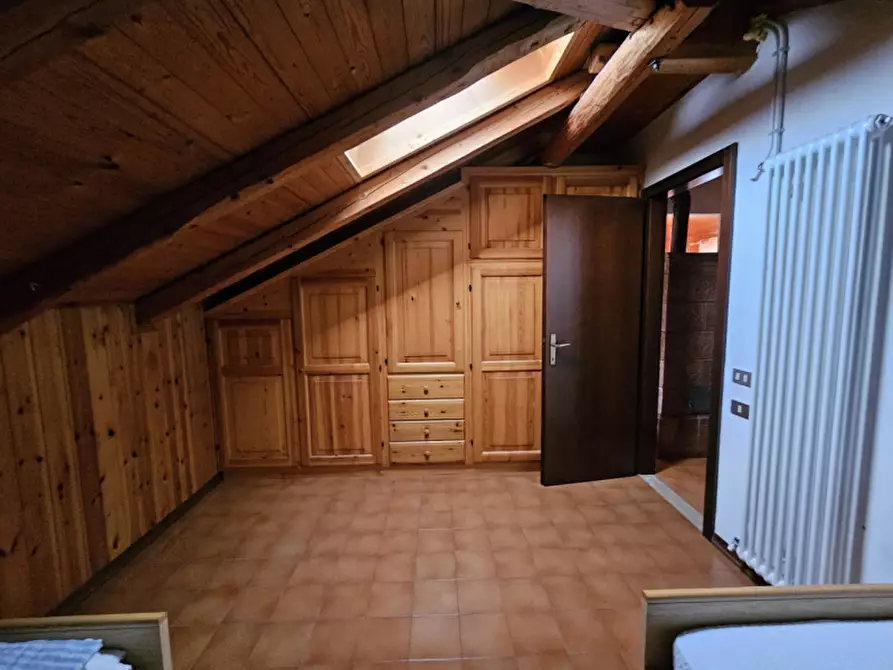 Immagine 13 di Appartamento in vendita  in Via Acquaseri, n.30 a Dimaro Folgarida