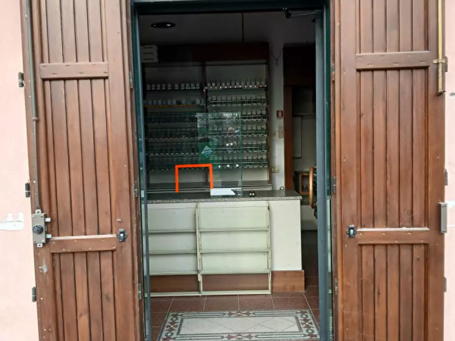 Immagine 2 di Negozio in vendita  in Via San Marino a Granarolo Dell'emilia