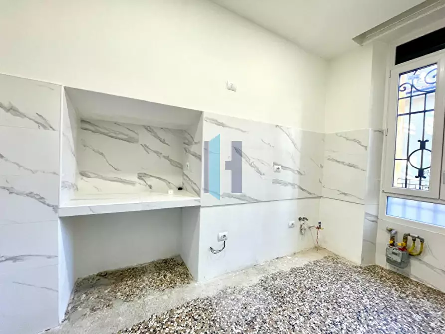 Immagine 7 di Appartamento in vendita  in via Vivaldi 44 a Brescia