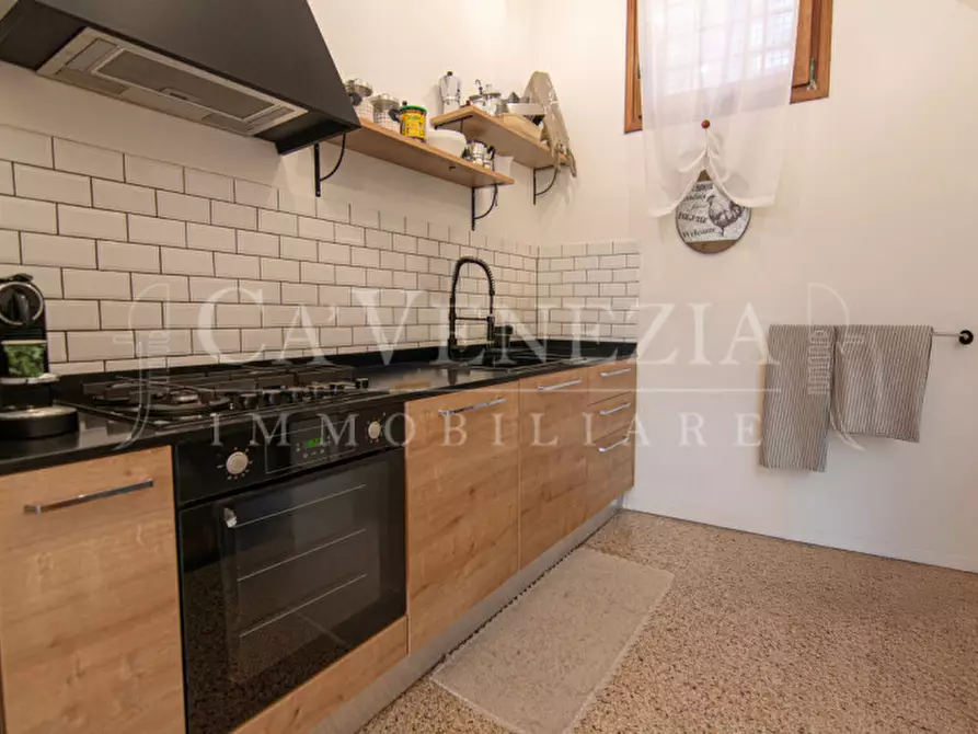 Immagine 5 di Appartamento in vendita  a Venezia