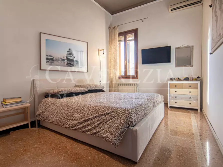Immagine 12 di Appartamento in vendita  a Venezia