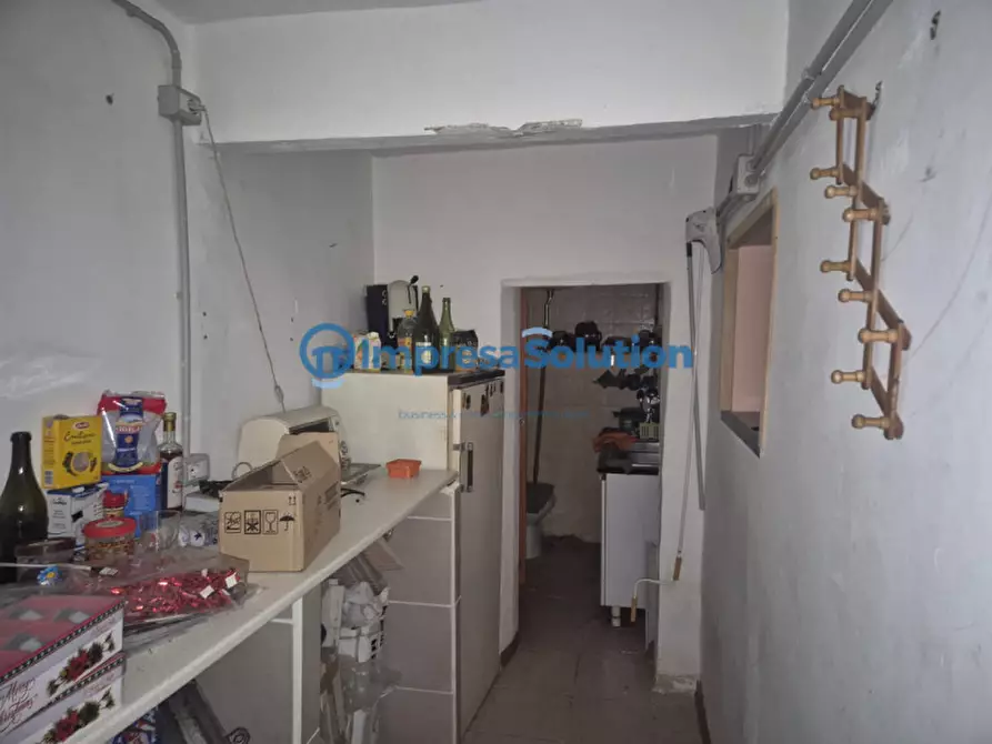 Immagine 9 di Magazzino in affitto  in Via Pavia a Napoli