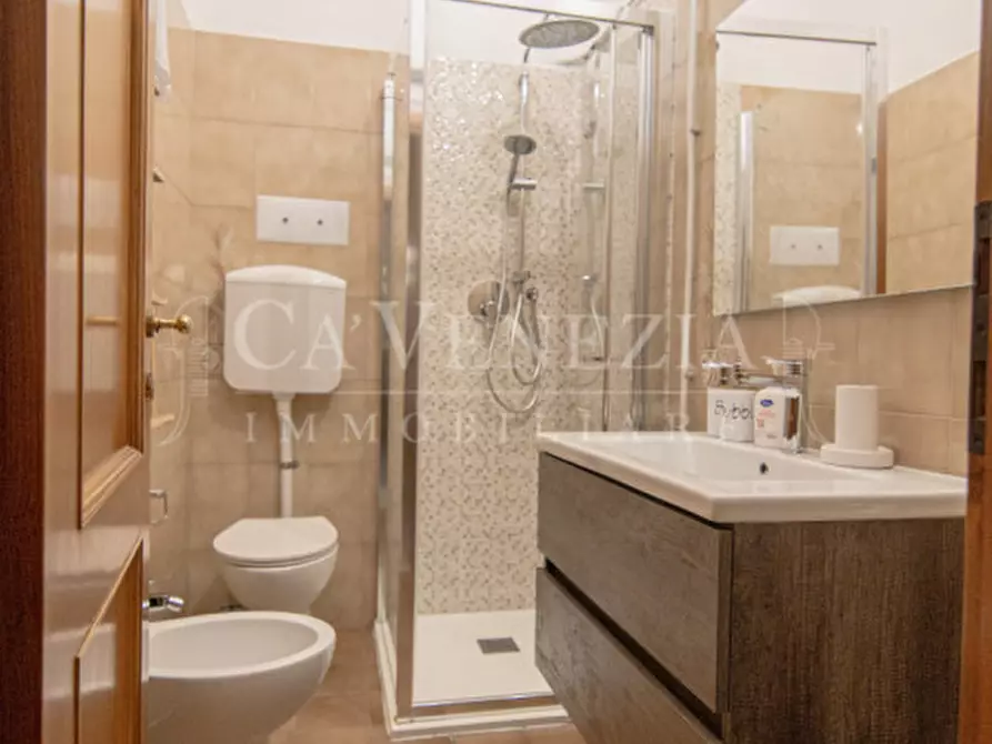 Immagine 23 di Appartamento in vendita  a Venezia