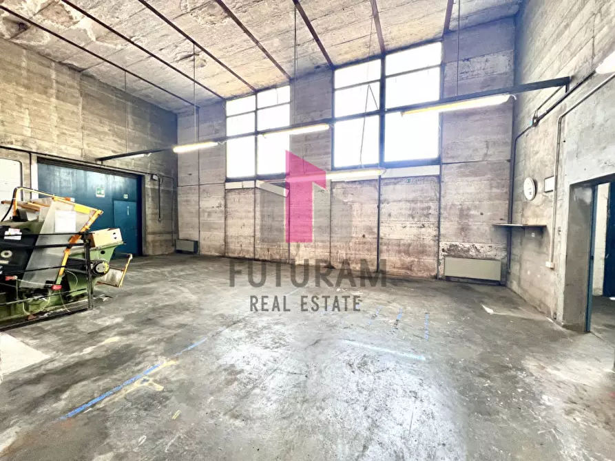 Immagine 16 di Capannone industriale in vendita  in VIA C. BATTISTI, 54 a Creazzo