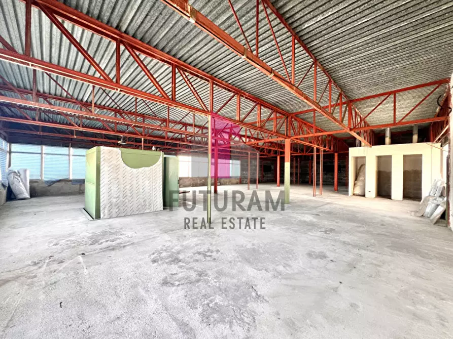 Immagine 21 di Capannone industriale in vendita  in VIA C. BATTISTI, 54 a Creazzo