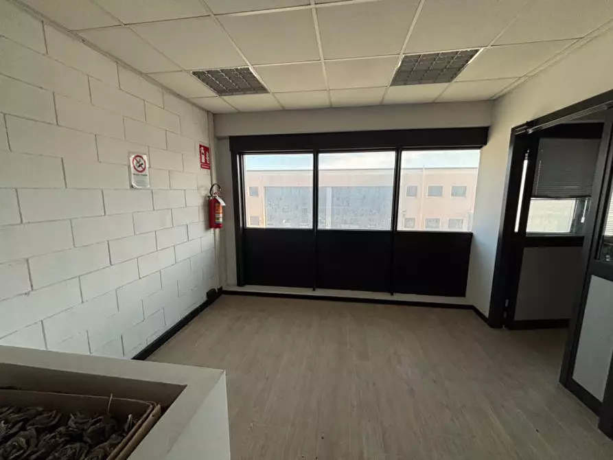 Immagine 7 di Ufficio in affitto  in VIA ALBERT EINSTEIN a Campi Bisenzio