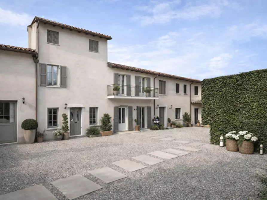 Immagine 1 di Rustico / casale in vendita  in Via Morti dell'Astore a Castiglione Delle Stiviere