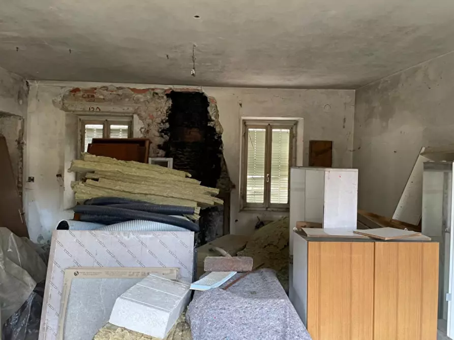 Immagine 16 di Rustico / casale in vendita  in Via Morti dell'Astore a Castiglione Delle Stiviere