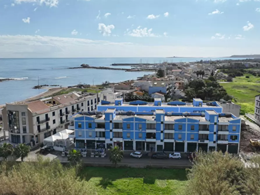 Immagine 3 di Negozio in vendita  in VIALE FORTUNA a Pachino