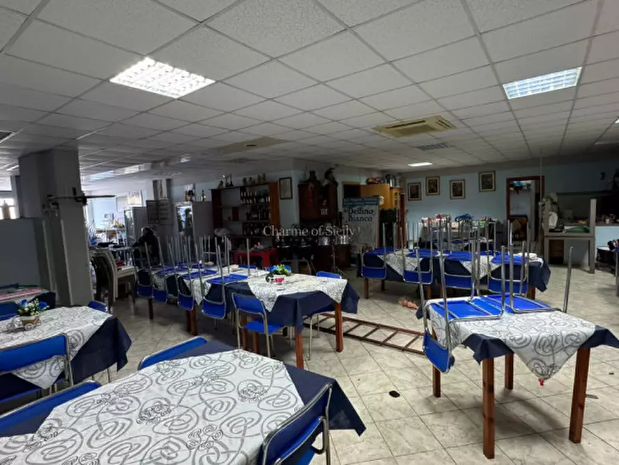 Immagine 16 di Negozio in vendita  in VIALE FORTUNA a Pachino