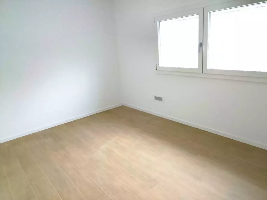 Immagine 9 di Appartamento in vendita  in via verdi a Trebaseleghe