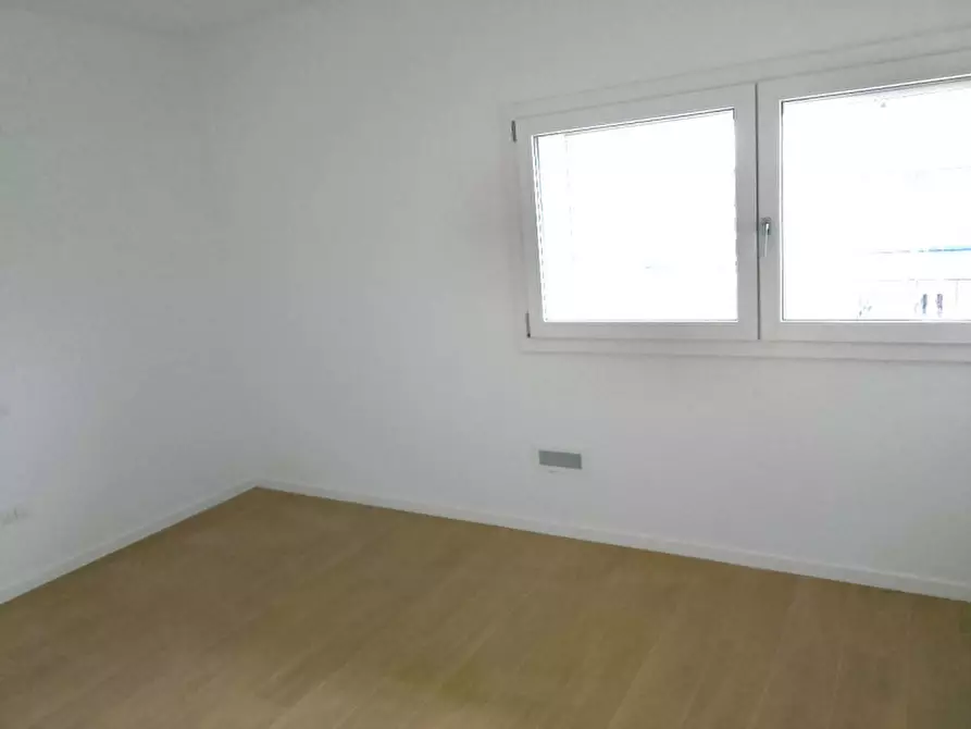 Immagine 10 di Appartamento in vendita  in via verdi a Trebaseleghe