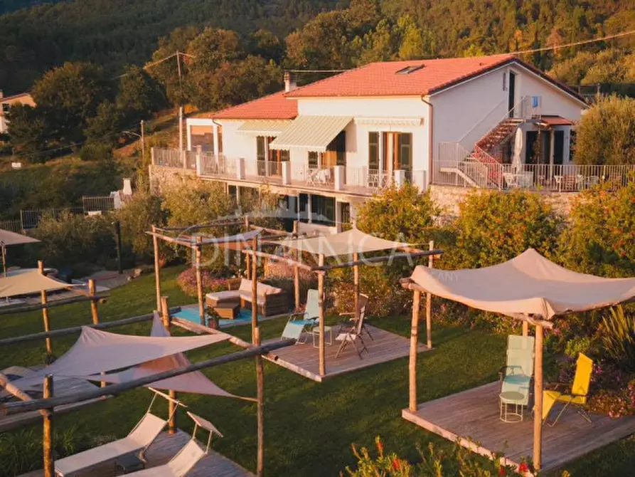Immagine 1 di Villa in vendita  a Deiva Marina