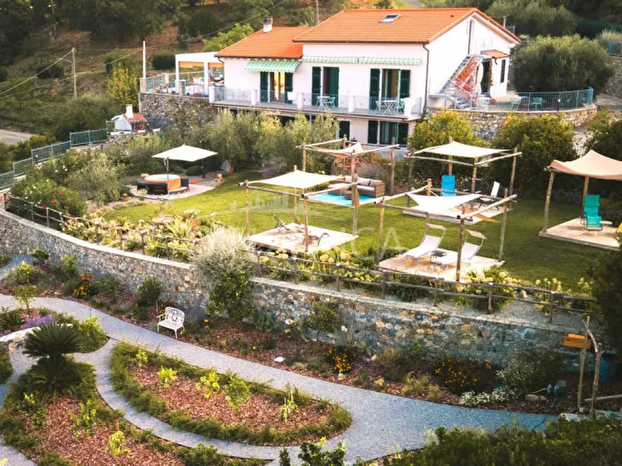 Immagine 3 di Villa in vendita  a Deiva Marina