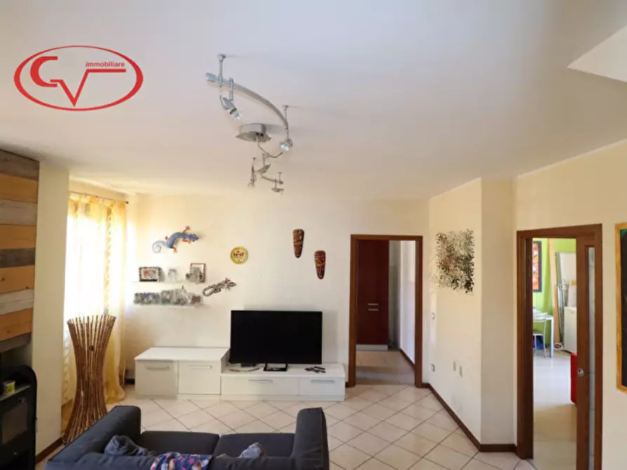 Immagine 22 di Villetta a schiera in vendita  in via martiri belfiore a Bucine