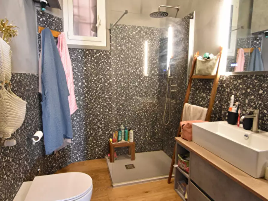 Immagine 21 di Appartamento in vendita  in Via Roma Libera a Roma