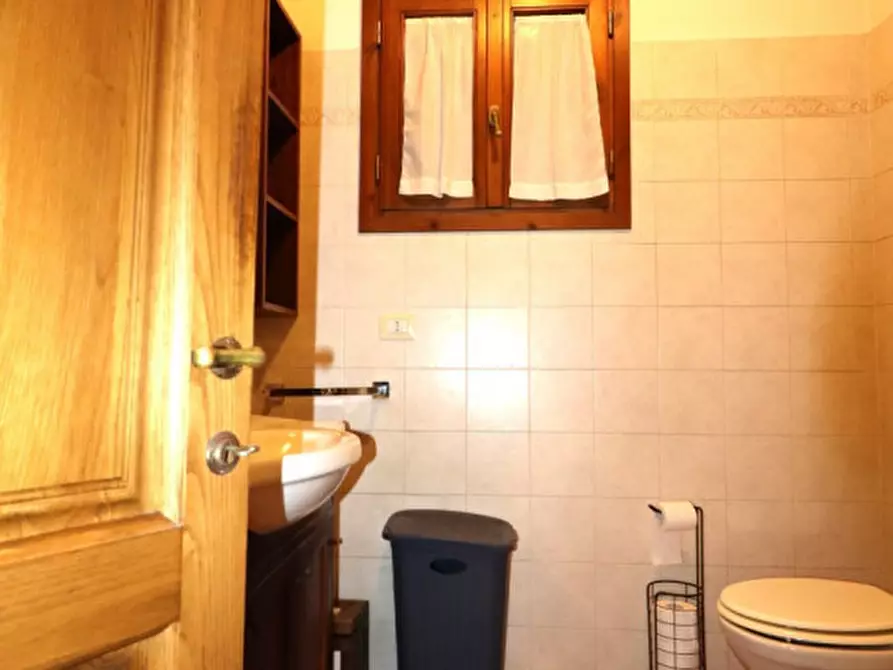 Immagine 13 di Villa in vendita  in gaville a Figline E Incisa Valdarno