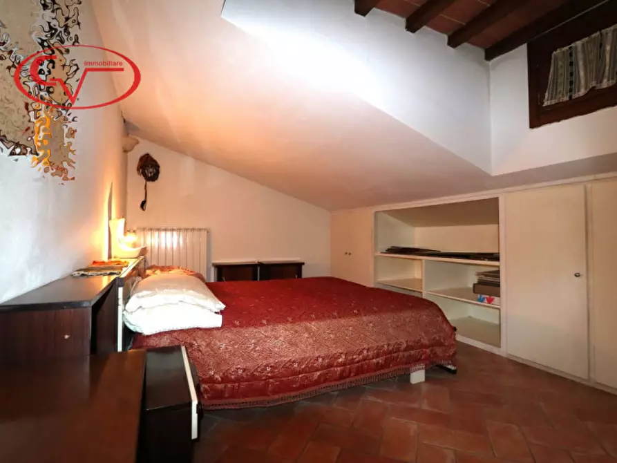 Immagine 21 di Villa in vendita  in gaville a Figline E Incisa Valdarno