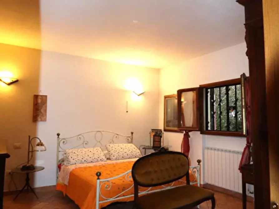 Immagine 23 di Villa in vendita  in gaville a Figline E Incisa Valdarno