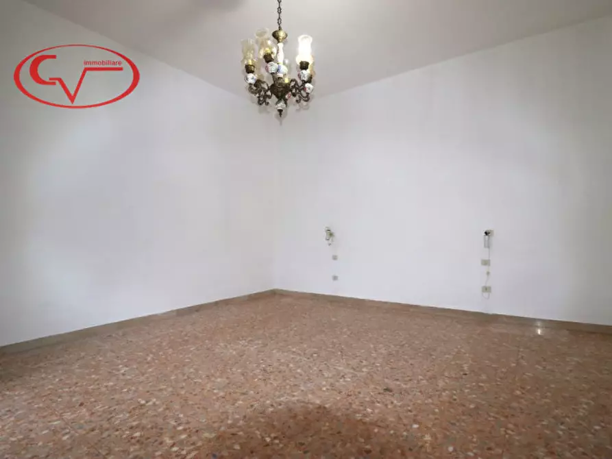 Immagine 39 di Villa in vendita  in gaville a Figline E Incisa Valdarno