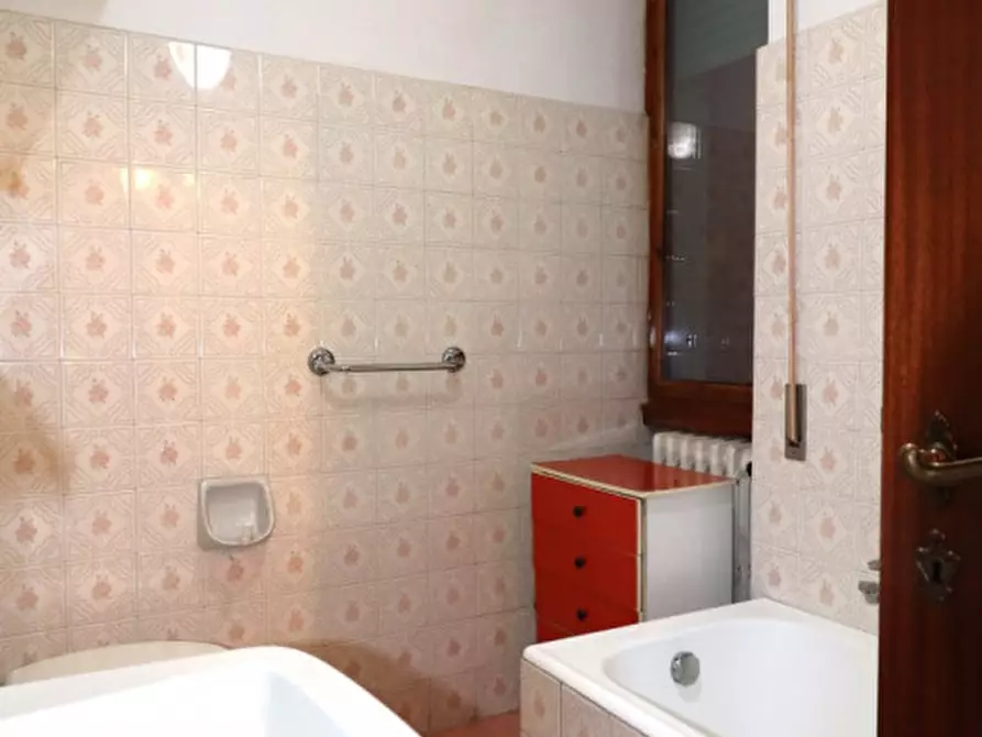 Immagine 42 di Villa in vendita  in gaville a Figline E Incisa Valdarno