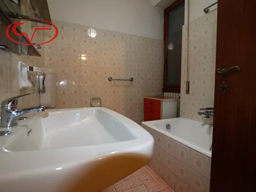 Immagine 44 di Villa in vendita  in gaville a Figline E Incisa Valdarno