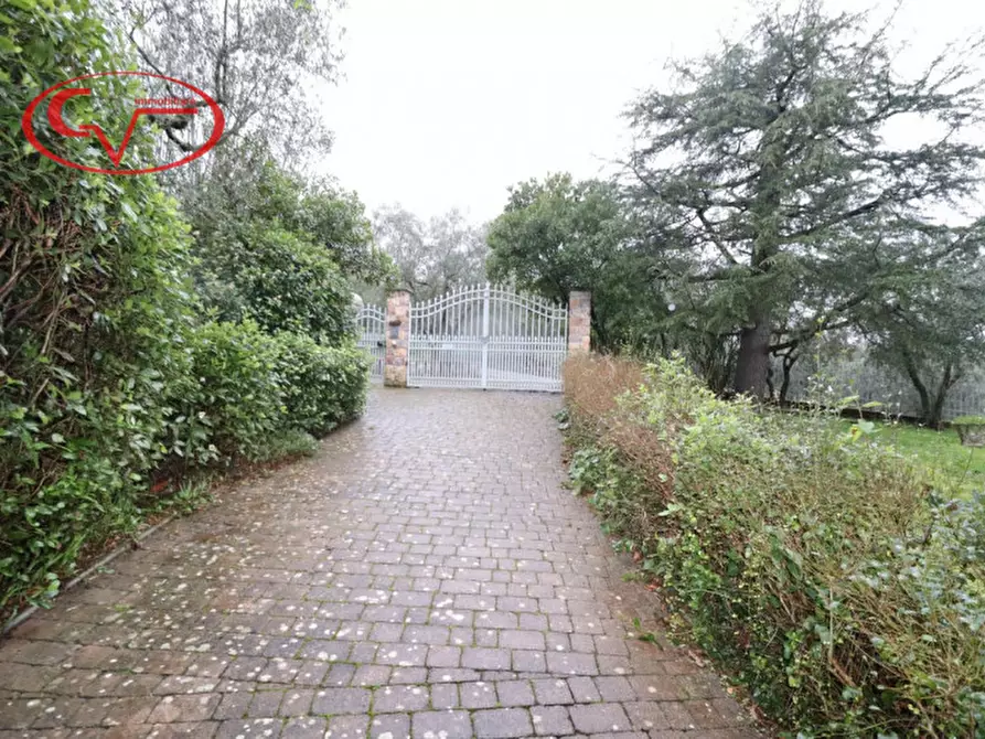 Immagine 47 di Villa in vendita  in gaville a Figline E Incisa Valdarno