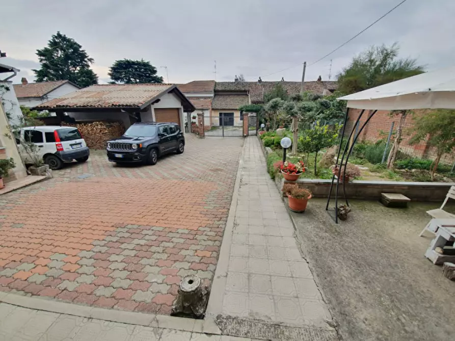 Immagine 26 di Villa in vendita  in Via Trieste 33 a Mirabello Monferrato