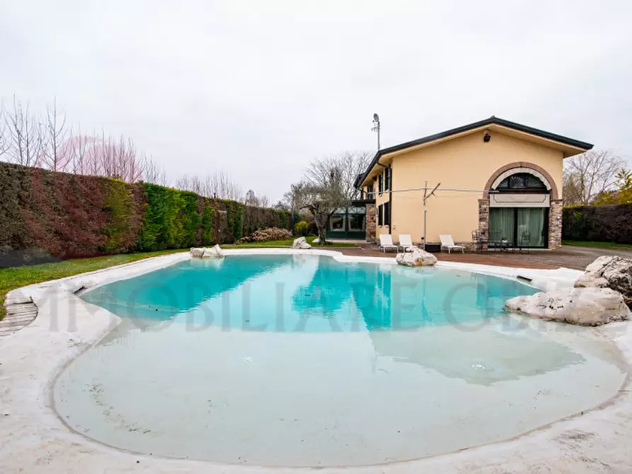 Immagine 33 di Villa in vendita  in via guazzi a Abano Terme