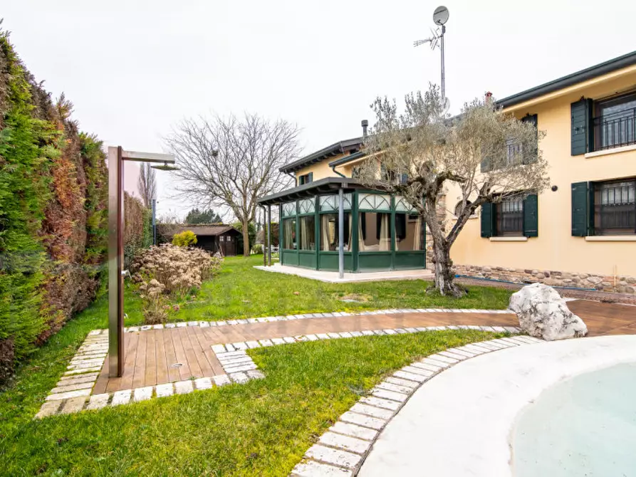 Immagine 37 di Villa in vendita  in via guazzi a Abano Terme