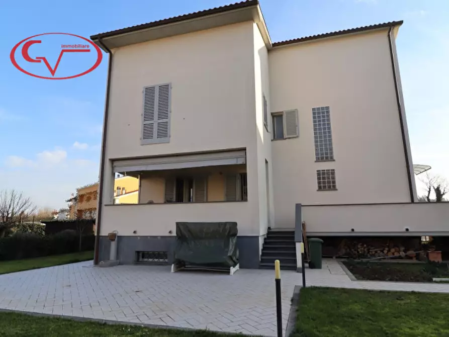 Immagine 41 di Villa in vendita  in via vespucci a Montevarchi