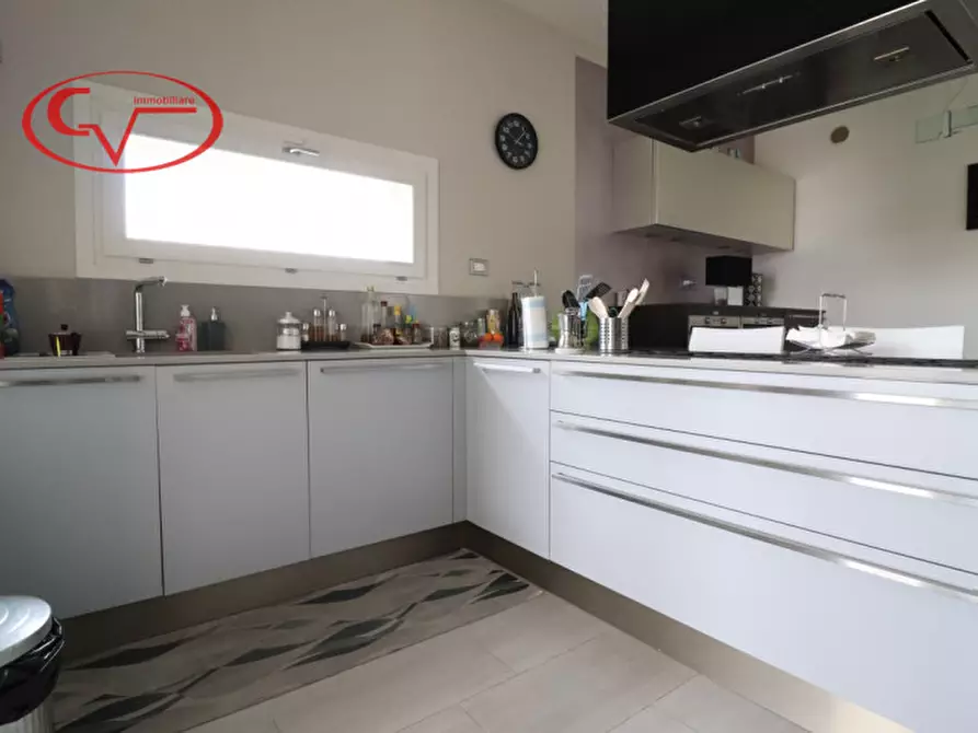 Immagine 51 di Villa in vendita  in via vespucci a Montevarchi