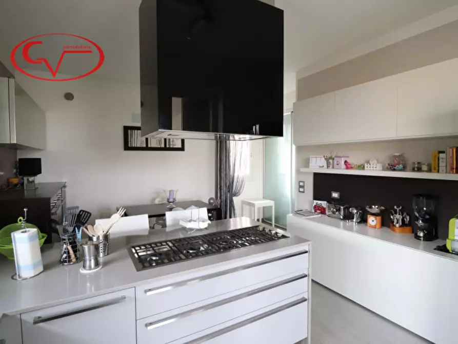 Immagine 52 di Villa in vendita  in via vespucci a Montevarchi