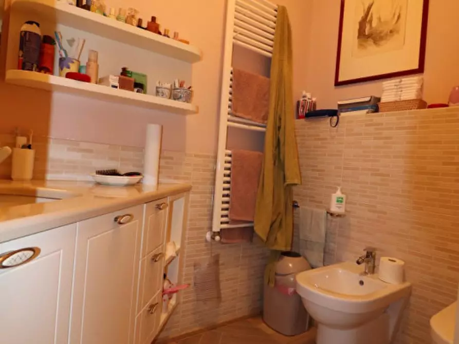 Immagine 55 di Villa in vendita  in via vespucci a Montevarchi