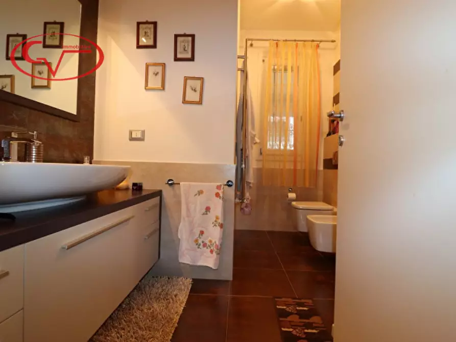 Immagine 56 di Villa in vendita  in via vespucci a Montevarchi