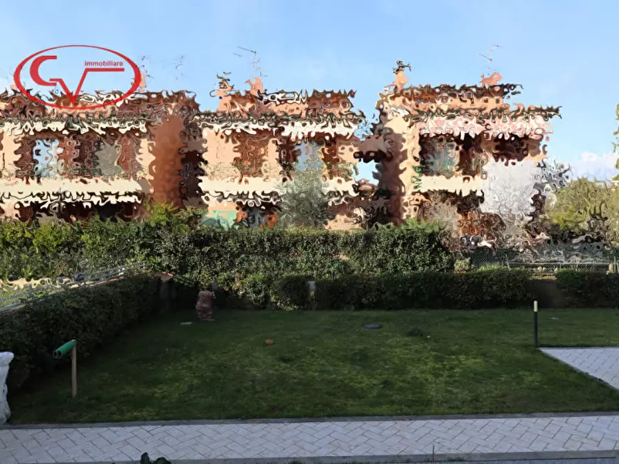 Immagine 65 di Villa in vendita  in via vespucci a Montevarchi