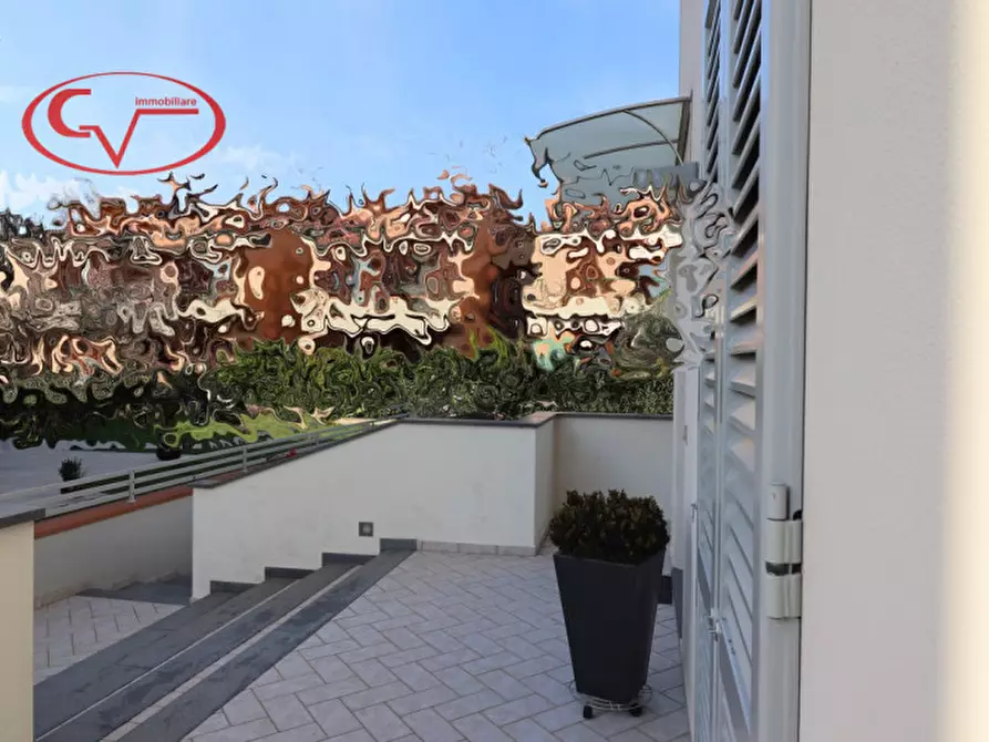 Immagine 67 di Villa in vendita  in via vespucci a Montevarchi