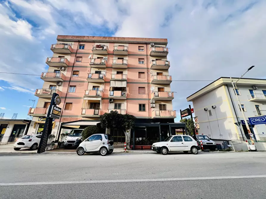 Immagine 1 di Appartamento in vendita  in via Nazionale a Pizzo