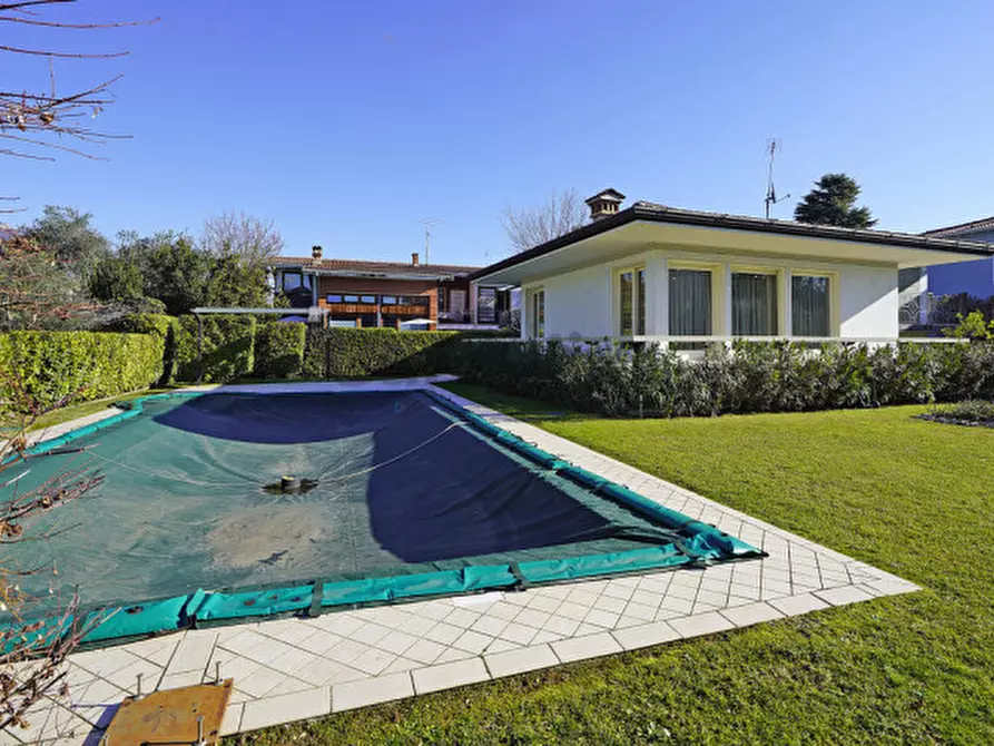 Immagine 5 di Villa in vendita  in Gnutti a Toscolano-Maderno