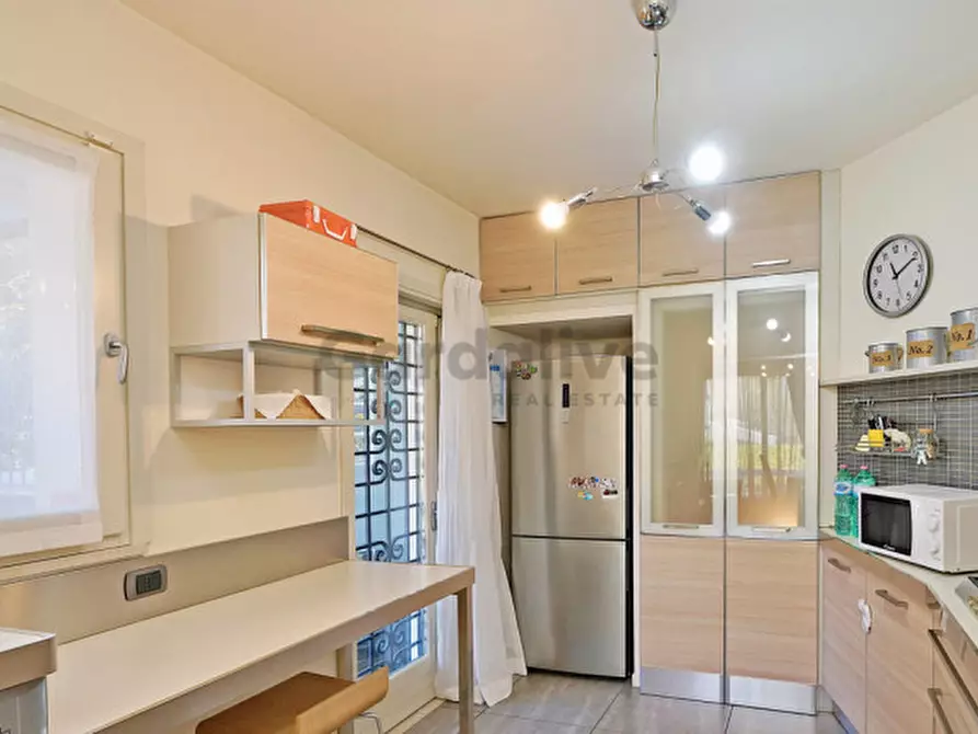 Immagine 11 di Villa in vendita  in Gnutti a Toscolano-Maderno