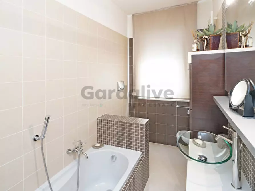 Immagine 20 di Villa in vendita  in Gnutti a Toscolano-Maderno