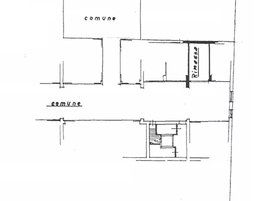 Immagine 5 di Garage in vendita  in via Bellini 28 a Modena