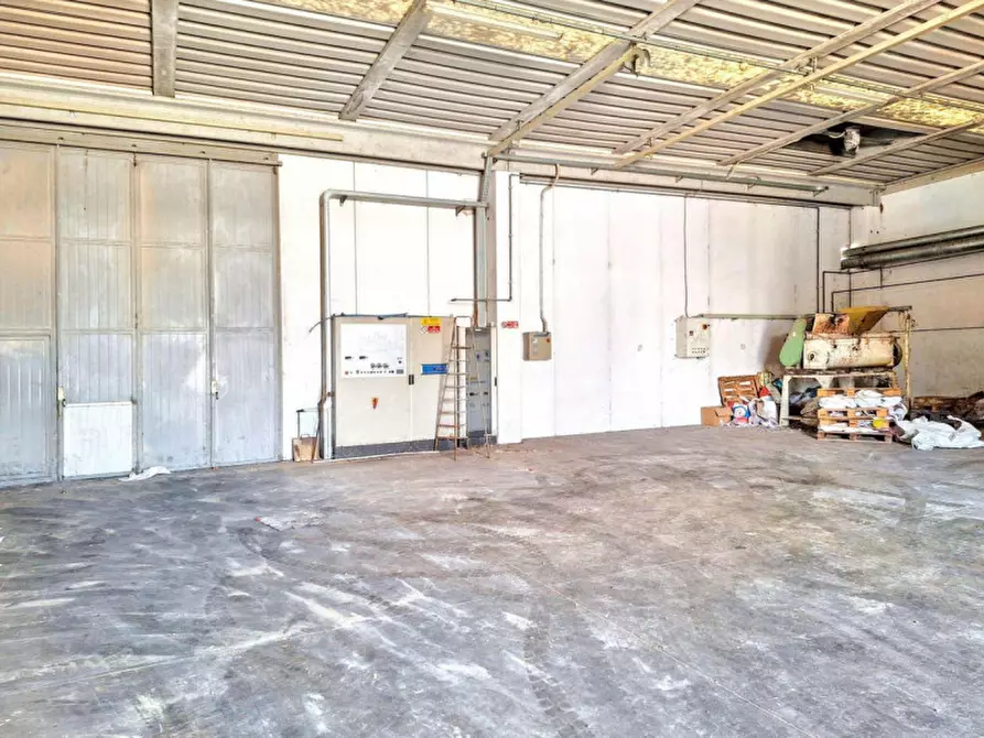 Immagine 7 di Capannone industriale in vendita  in SP Irgoli-Capo Comino, N. 4 a Irgoli