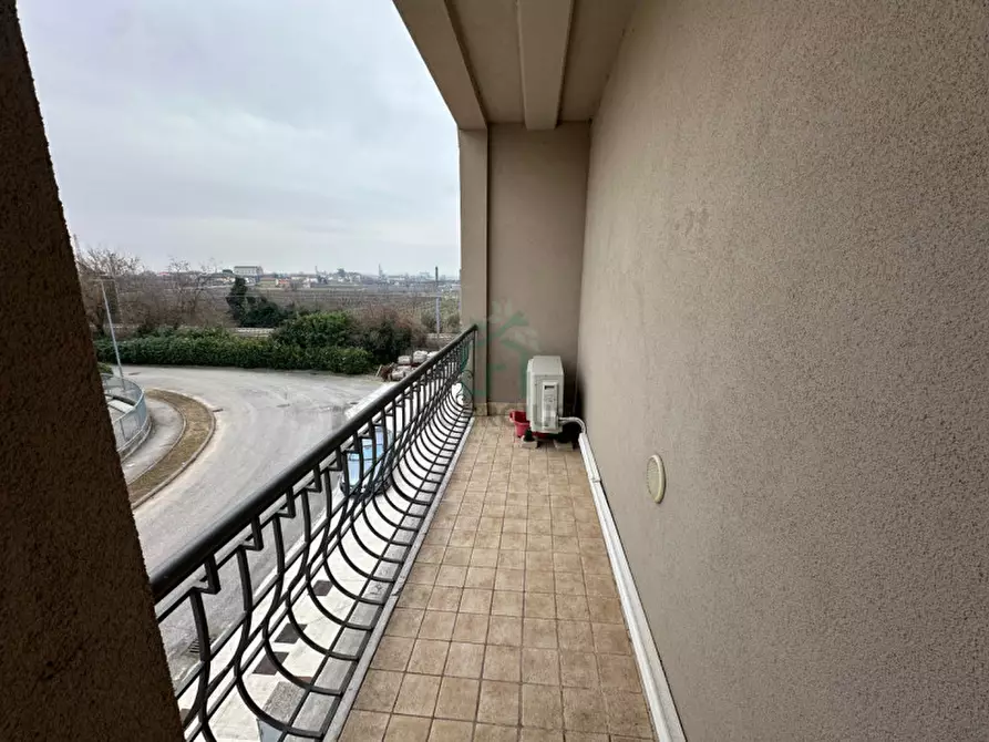 Immagine 21 di Capannone industriale in vendita  in SR 11 a Colognola Ai Colli