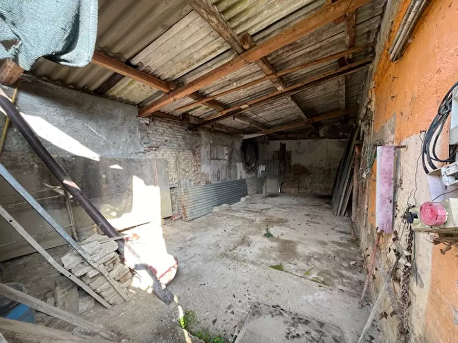 Immagine 21 di Casa indipendente in vendita  a Senigallia