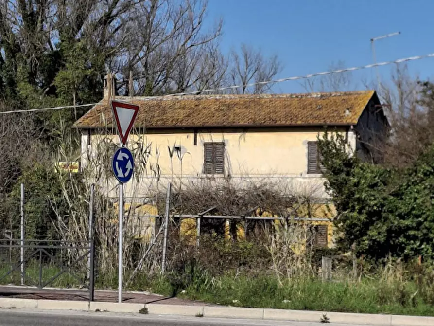 Immagine 23 di Casa indipendente in vendita  a Senigallia