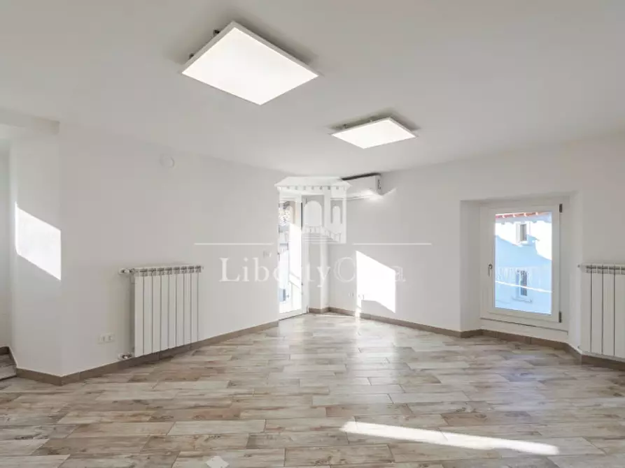 Immagine 7 di Appartamento in vendita  in Via Trento a San Felice Del Benaco